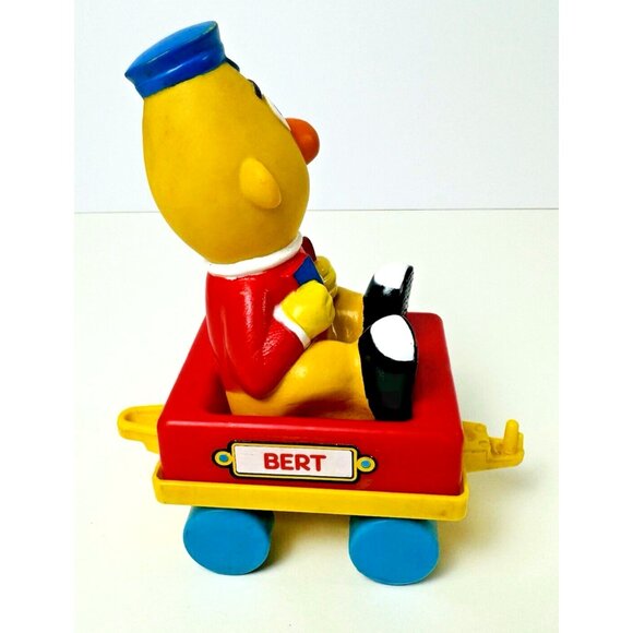 Big Bird's Wind Up Train 1989 Vintage Sesame Street Bert Cookie Monster Illco - Picture 8 of 16